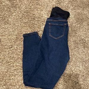 Liz Lange skinny maternity jeans
